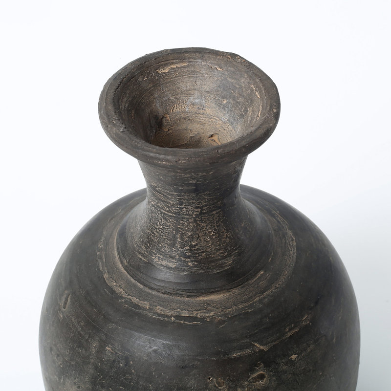 Disario Clay Table Vase, 8.7" H x 5.9" W x 5.9" D