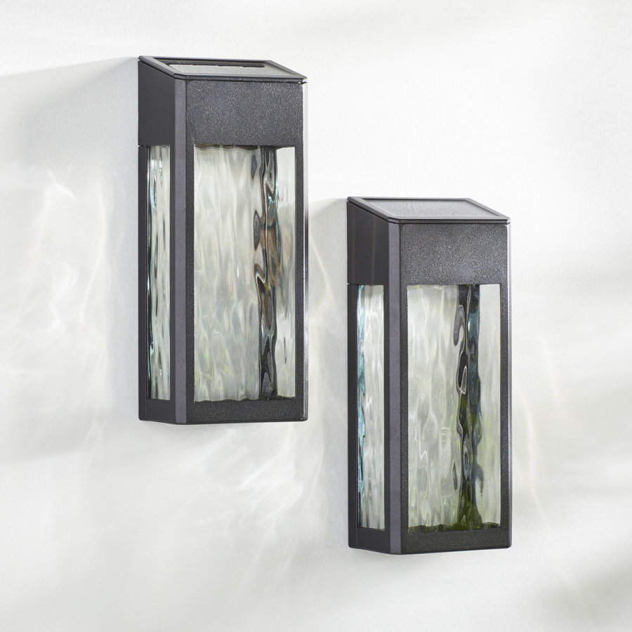 Black Powder Coated Aluminum Solar Powered Integrated LED Metal Deck Light