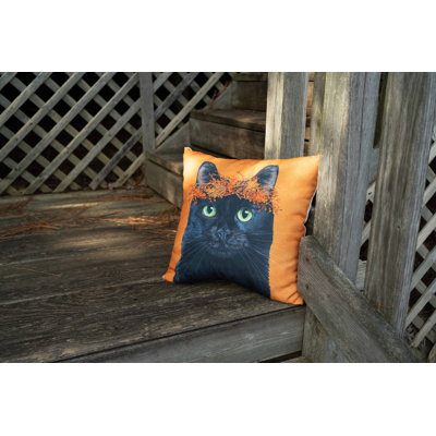Coussin mignon avec une couronne automnale et une récolte d'automne 18 po x 18 po