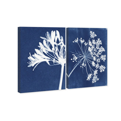 Cyan Flowers Set Set by Oliver Gal