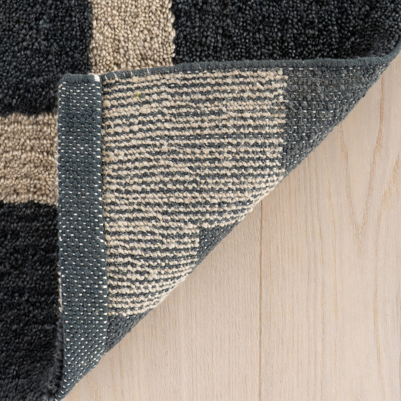 Orlina Bordered Rug, Rectangle 6' x 9'