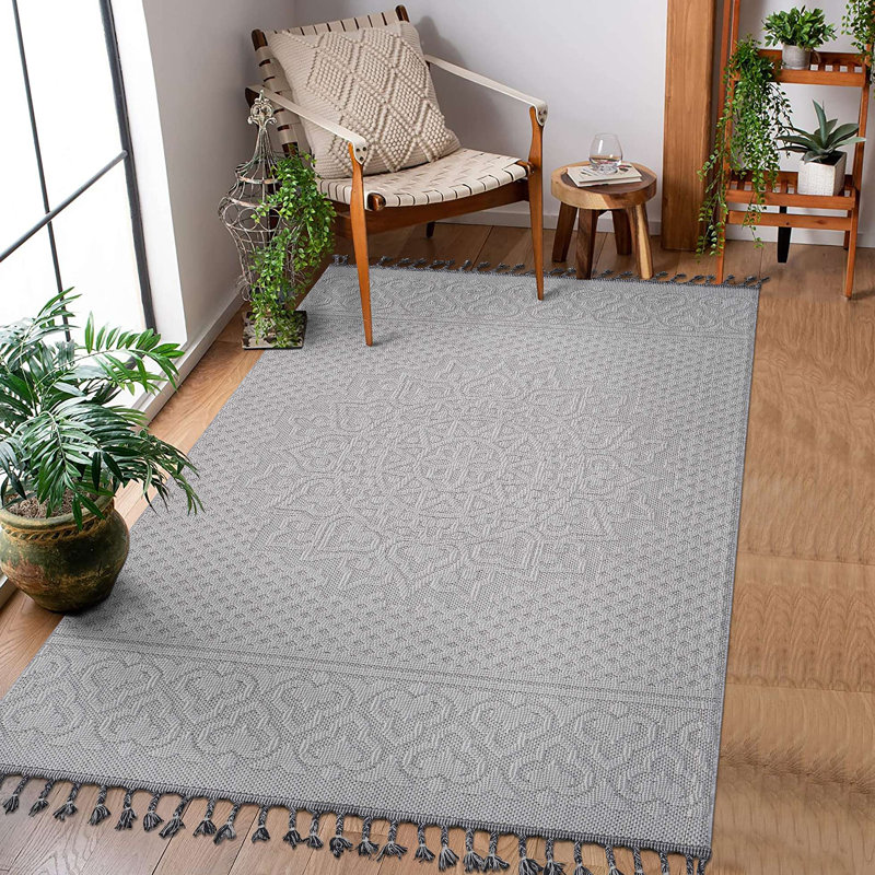 Collection Medallion Indoor/Outdoor Area Rug, White, Rectangle 6'7" x 7'9"