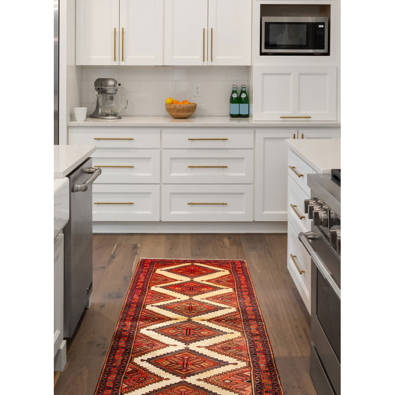 Tapis rouge Konya Anatolian 3 pi 3 po x 9 pi 7 po