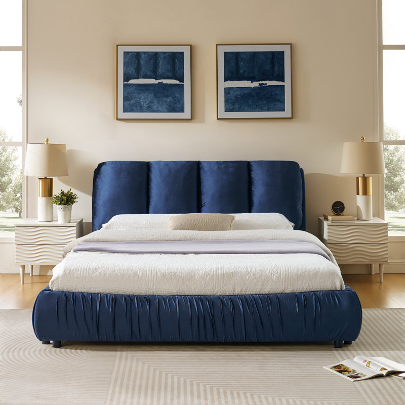 Grand cadre de lit tapissier grand, lit plateforme moderne en velours avec tête de lit moelleuse segmentée et repose-pieds robuste, bleu foncé