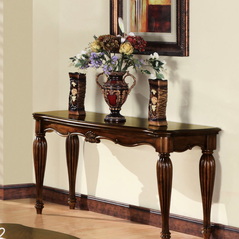 Table en placage de cerisier traditionnel avec surface rectangulaire et bois classique sophistiqué pour surface de vie principale