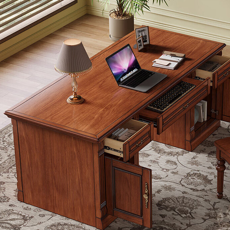 Bureau de luxe américain, Brun