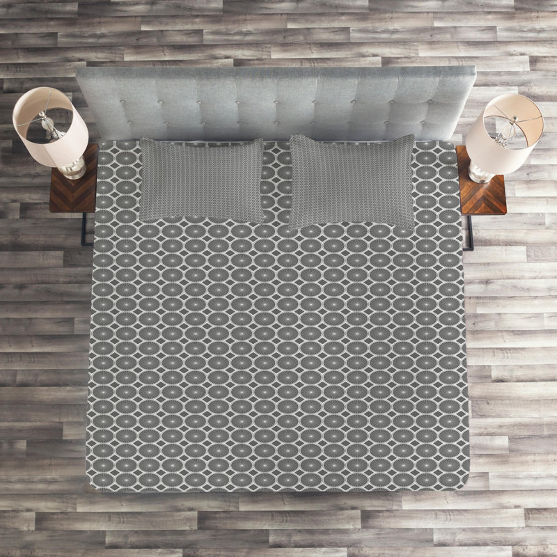 Modern & Contemporary Polyester Geometric Shapes Coverlet, King Bedspread + 2 Shams