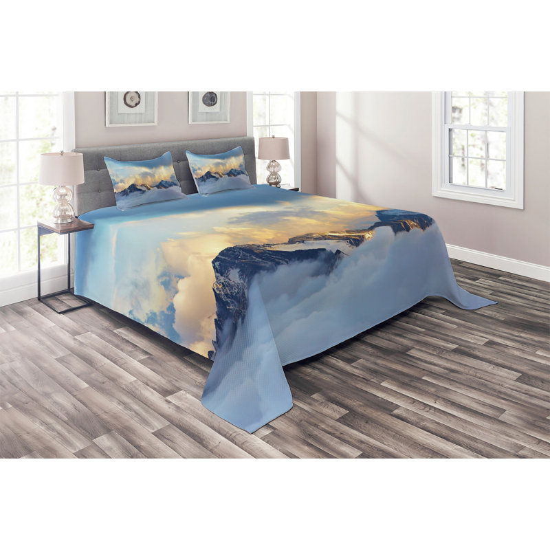 Europe Modern & Contemporary Polyester Coverlet, King Bedspread + 2 Shams