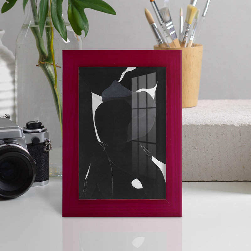 Night Bloom I - reproduction de cadre photo simple, Rouge, H 6 po x l 4 po x P 1 po
