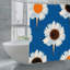 Marguerites blanches sur rideaux de douche bleus, 71 x 71