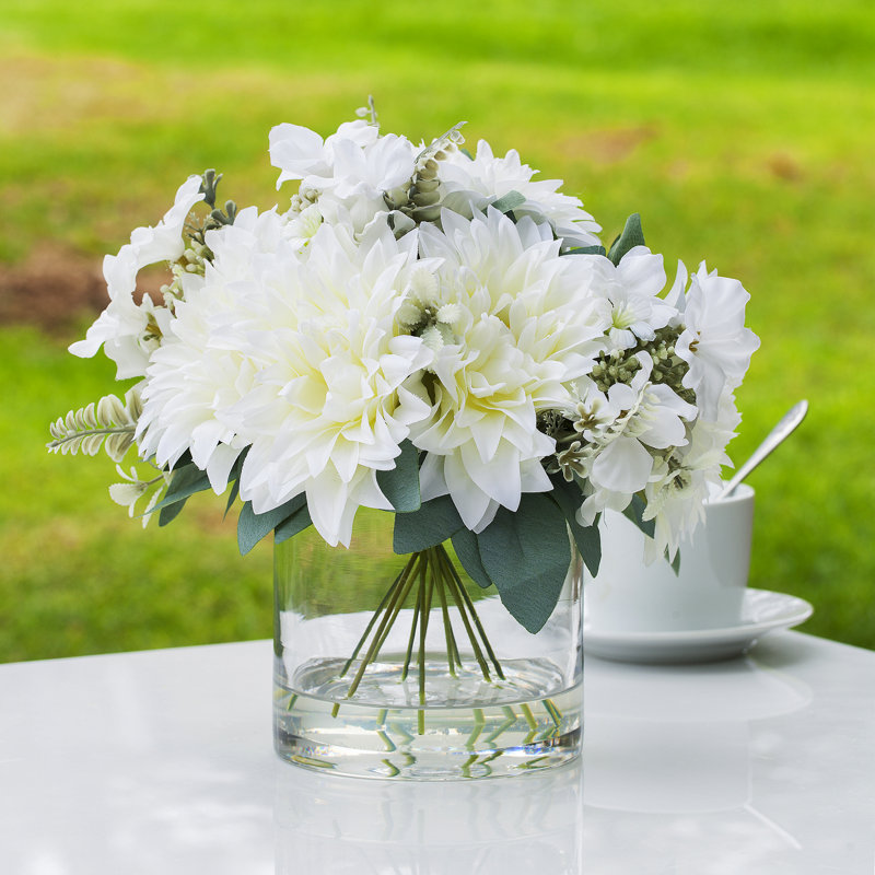 Arrangement floral mélangé dans un vase, Crème