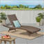 Chaise longue confortable en osier pour vous détendre à l'extérieur, rehaussant votre patio-620563870-620563871