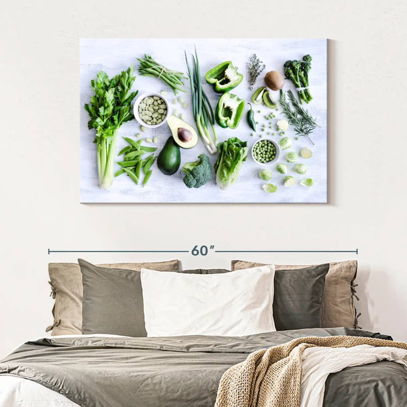 Yarlin Healthy Greens, 32" H x 48" W