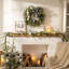 Guirlande de Noël pré-décorée en forme de boule de Noël illuminée noire et blanche-101826303