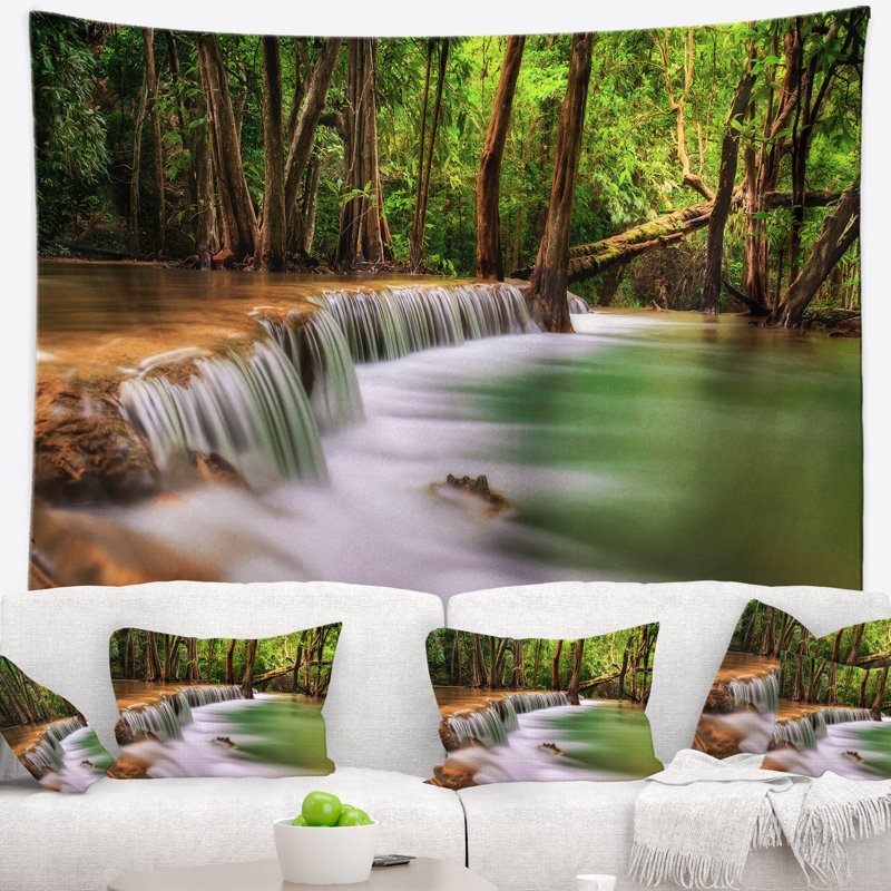 Photographie deuxième niveau erawan cascade tapisserie, H 32 po x l 39 po