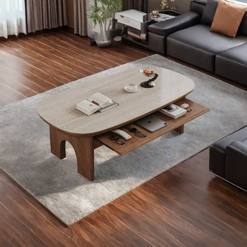 Table basse à bords arrondis et design sécuritaire, Bois jaune clair
