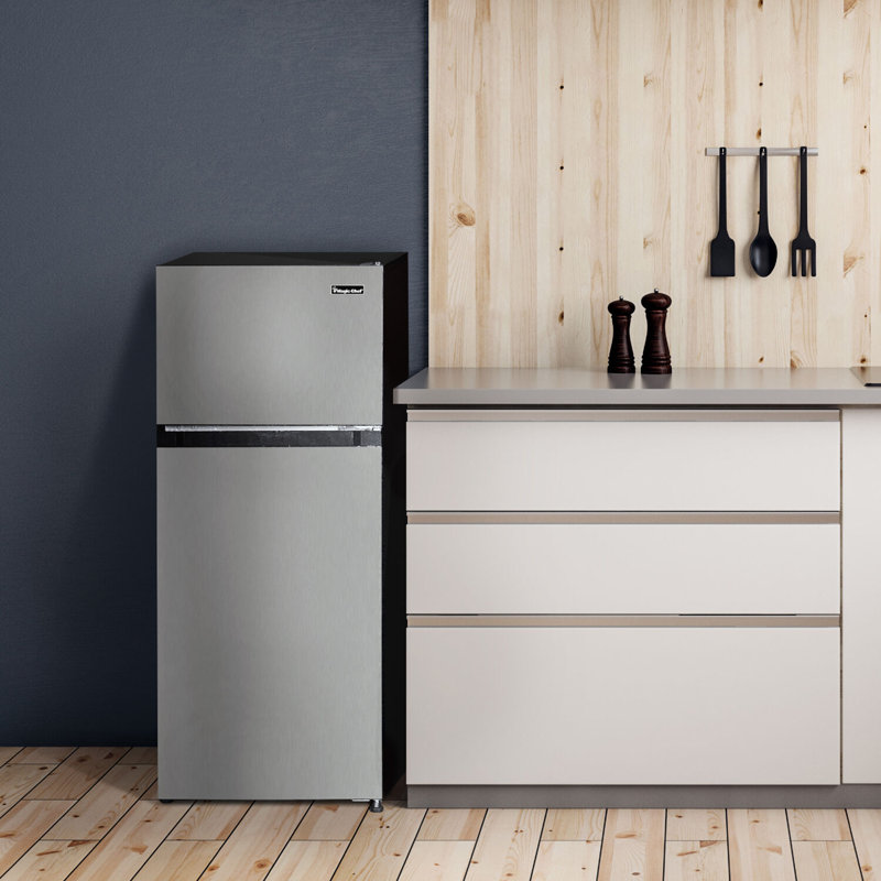 Magic Chef 4.5-cu. ft. Mini Refrigerator with Freezer in Platinum Steel, Platinum Steel