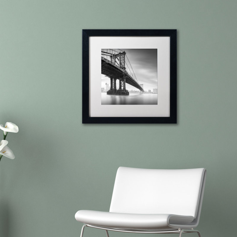 « manhattan bridge i » par moises perception, reproduction de photo encadrée, H 11 po x l 11 po, Blanc