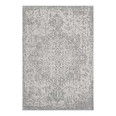 Indoor/Outdoor Traditional Area Rug