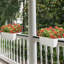 Ensemble de 2 boîtes à fleurs sur rail Railing - boîtes à fleurs de 20,75 pouces avec inserts de drainage amovibles - jardinières extérieures de 6 gallons pour décor de porche, de terrasse ou de balcon, convient aux rails de 3 po à 4 po de Pure Garden (blanc)-1938908947-1897313120