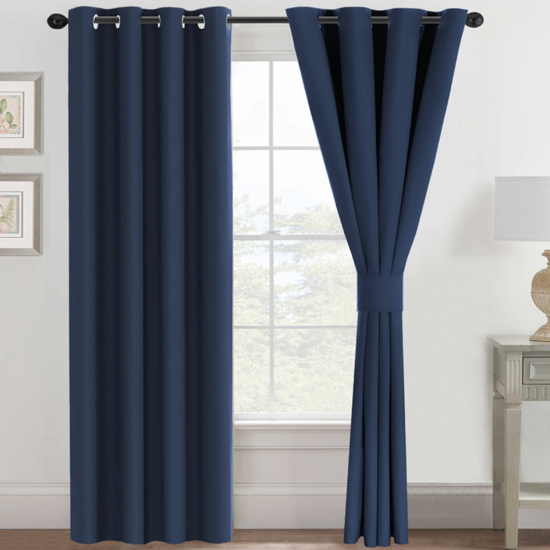 Paire de rideaux occultant et isolant avec œillets Adona, Bleu marine, l 52 po x L 96 po