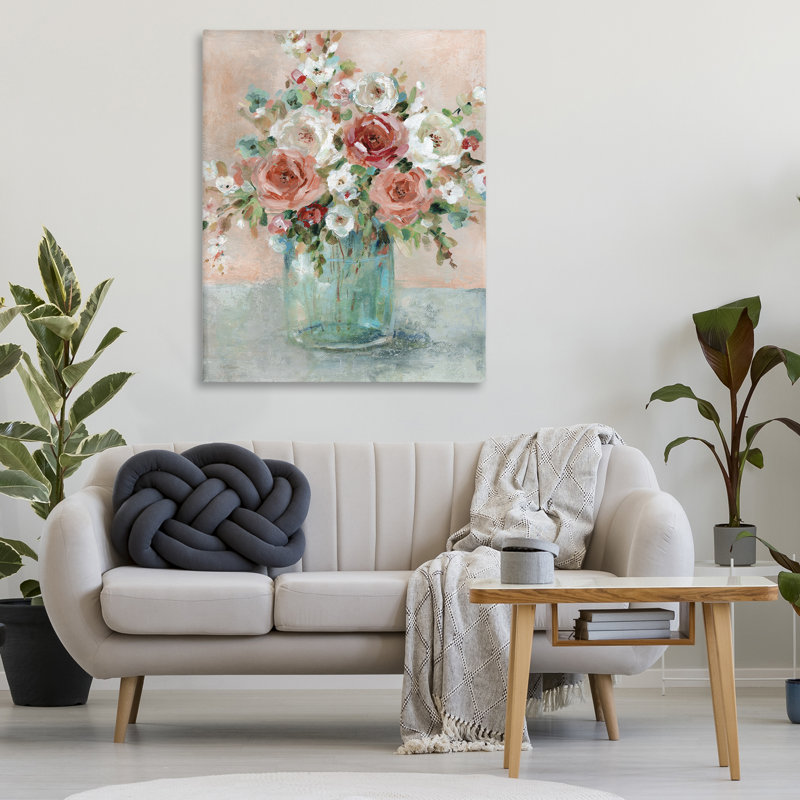 Roses rouges et blanches, design par Carol Robinson, H 48 po x l 36 po