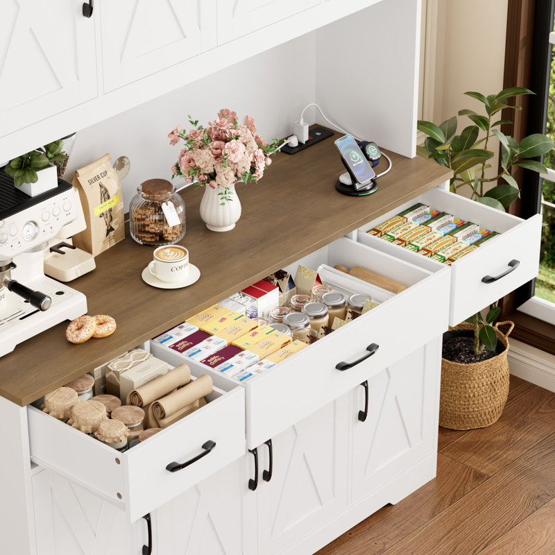 Garde-manger Frostia H 70,9 po avec station de charge, garde-manger de style campagnard l 55,1 po avec tablette à micro-ondes et tablettes réglables