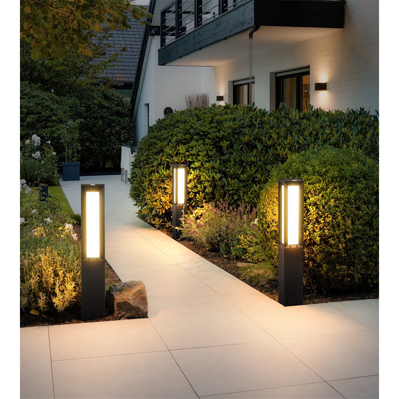 Modern Black Aluminum LED Pathway Light with Frosted Panel