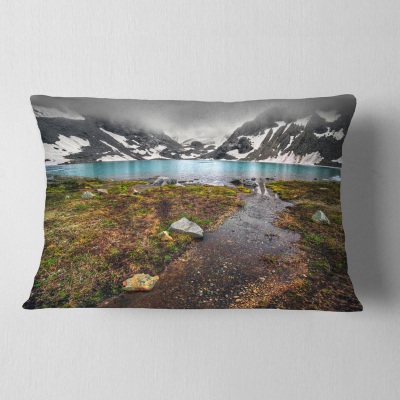 Coussin nuageux au-dessus du lac Mountain