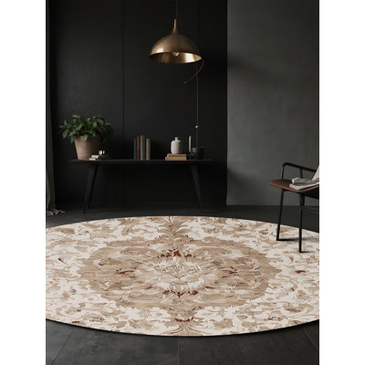 Tapis gris soyeux et moelleux