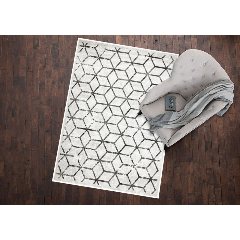 Sunburg Geometric Indoor Rug, Rectangle 5' x 7'