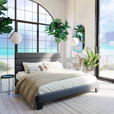 Lit plateforme Elison avec tête de lit tapissier en tissu et lattes en bois