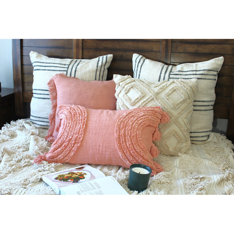 Housse de coussin touffetée