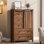 Armoire de rangement à 5 tiroirs Farmhouse avec porte de grange coulissante, tablette réglable, grande commode en bois pour la chambre à coucher, le salon et le vestibule