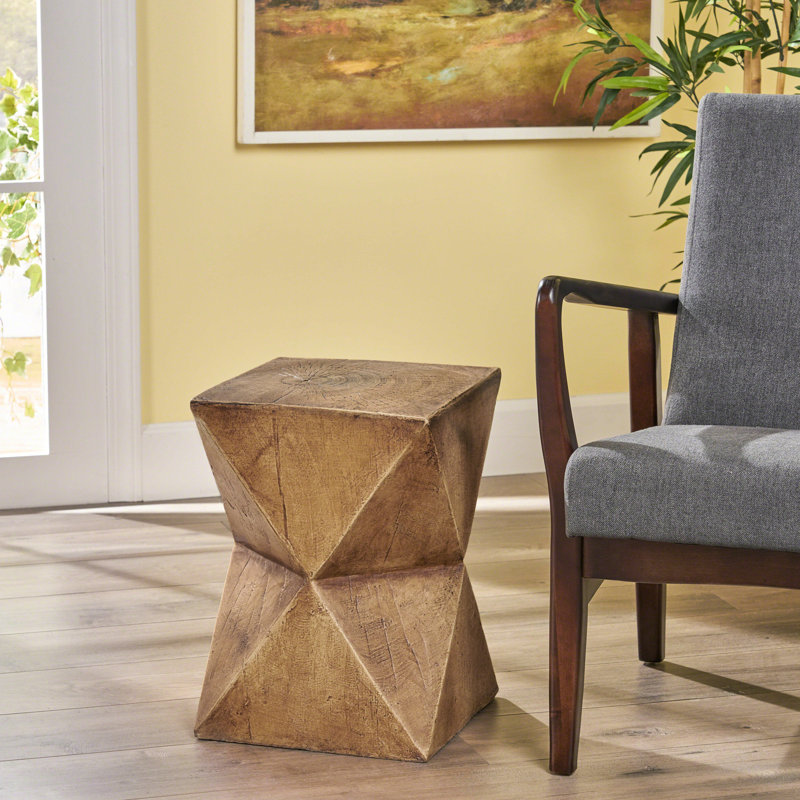 Table d'appoint légère en béton au design attrayant - Forme abstraite, apparence naturelle et caractéristiques séduisantes