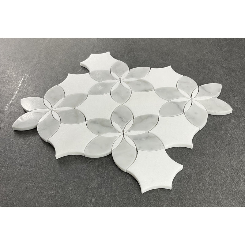 Jet d'eau - carrelage mosaïque en marbre et motif de marguerites, Blanc / Gris