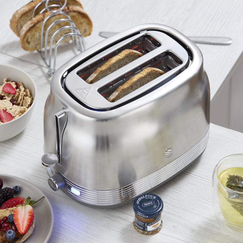 Swan  Retro 2 Slice Toaster with 6 Browning Levels for Toast, Bagels, Breakfast Muffins Defrost/Reheat/Cancel, Hidden Cord Storage, Non-Slip Feet, 930W