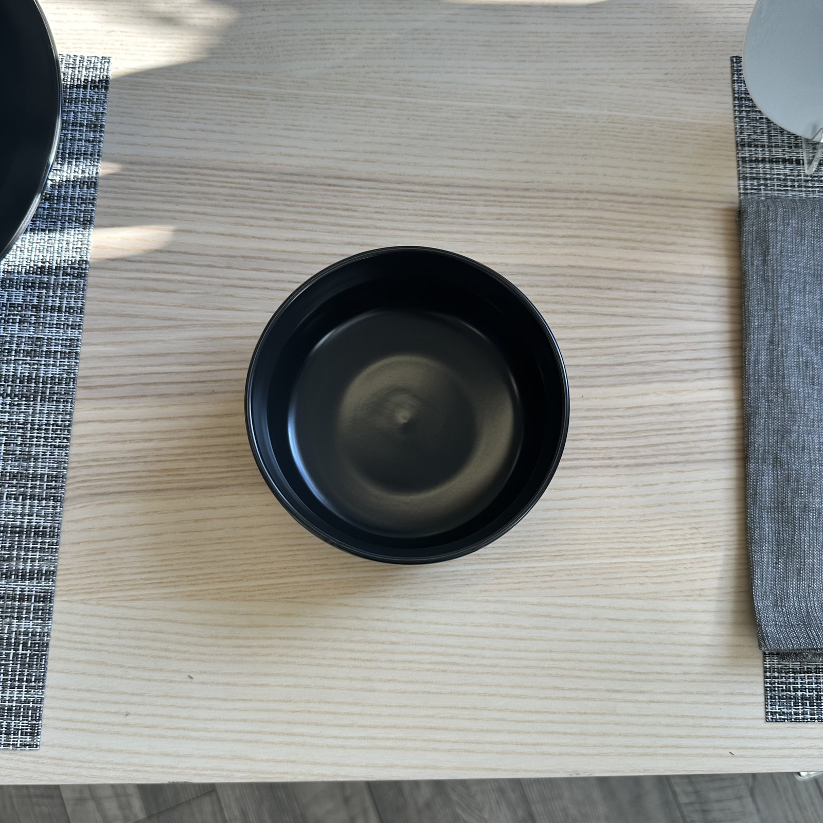 Malmesbury Straight Lip Stoneware Cereal Bowl, Black