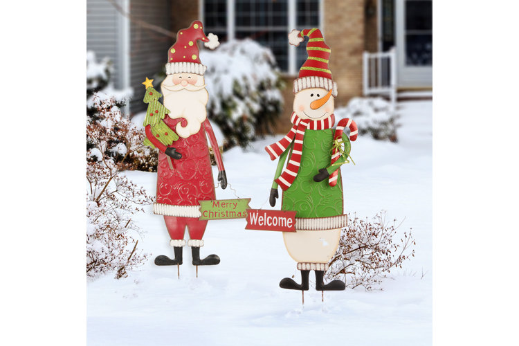 15 Best Outdoor Christmas Decorations for Your Home