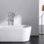Robinet de baignoire autoportant avec douche à main-129591238