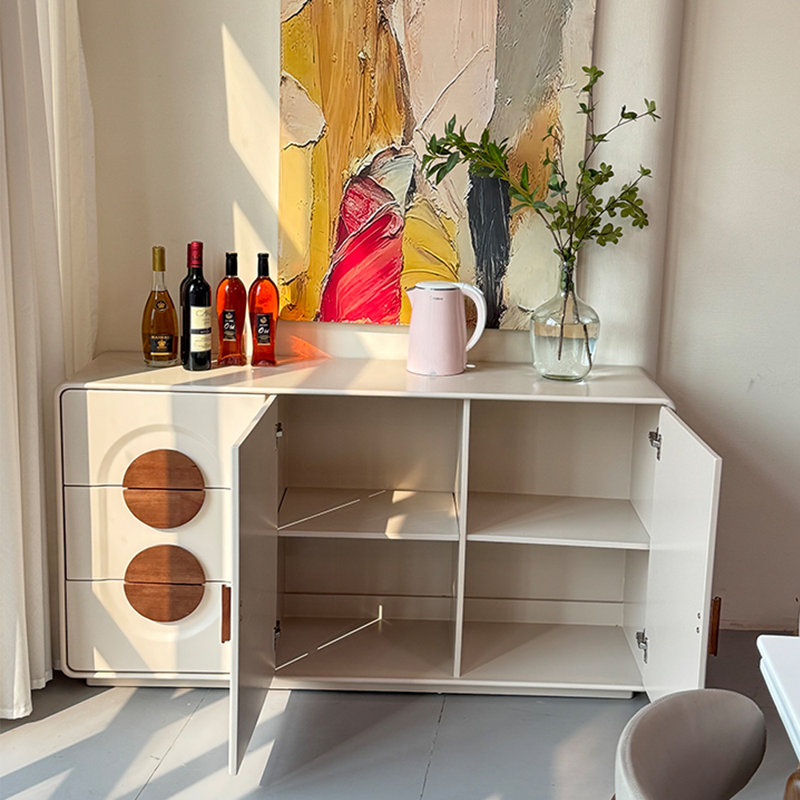 Armoire d'entrée Mid-Century en bois massif crème
