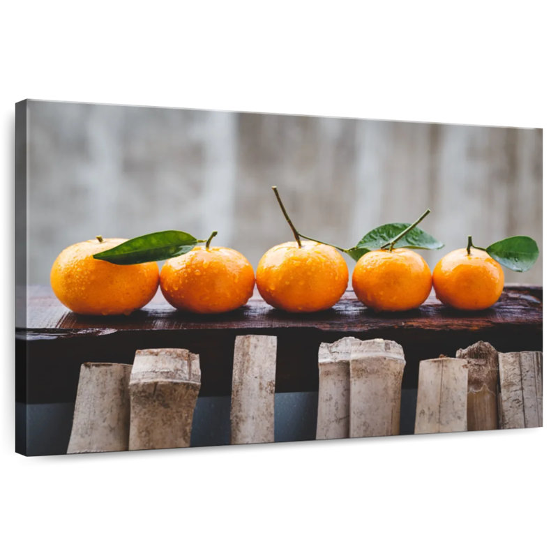 Yarlin Mandarin Orange Fruits