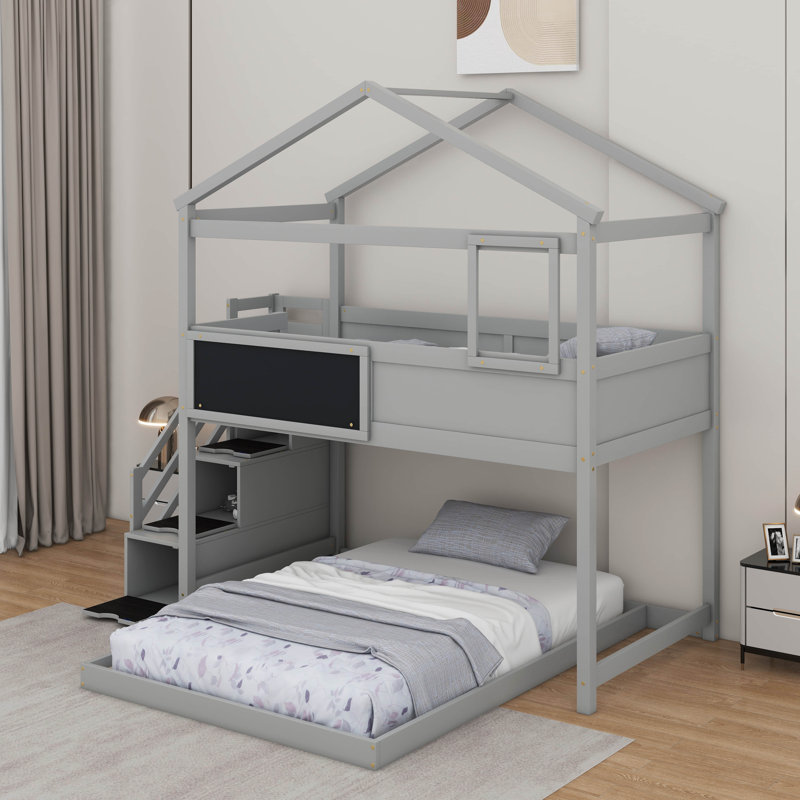 Lit simple superposé au dessus d'un lit double avec tableau noir, Gris