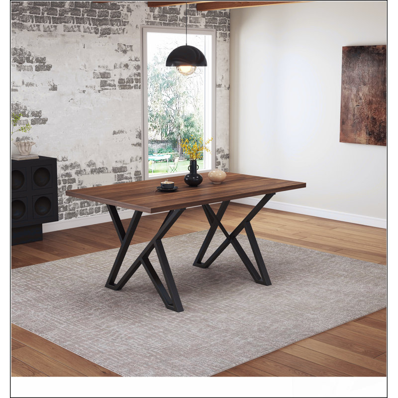 Table de salle à manger d'intérieur avec pieds en métal, indispensable à la maison, durable et robuste, et attrayante
