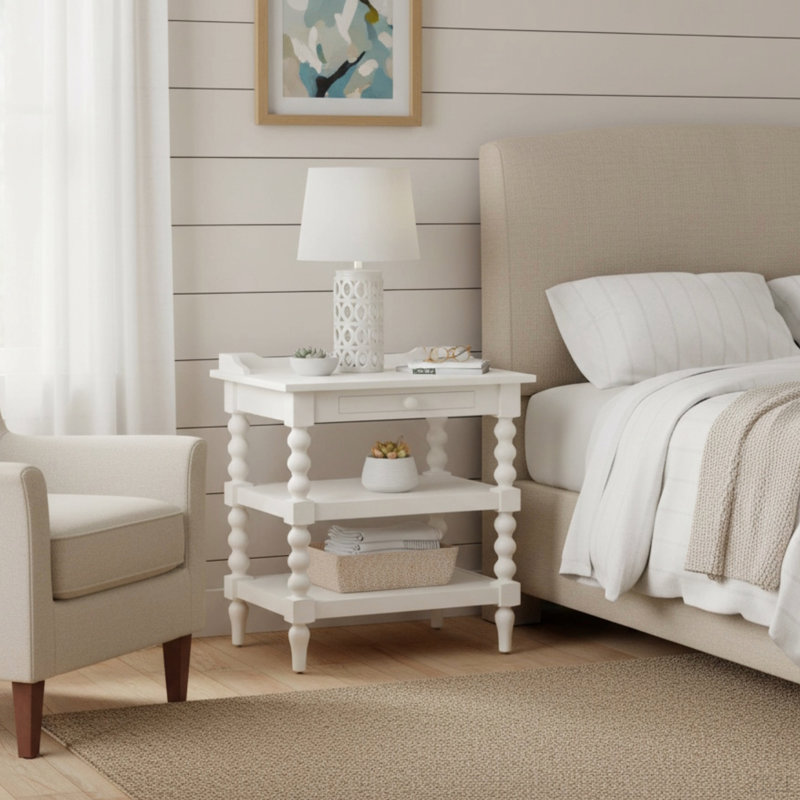 Table de chevet blanche antique