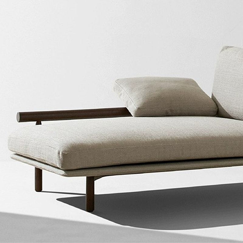 Chaise moderne simple en bois de frêne