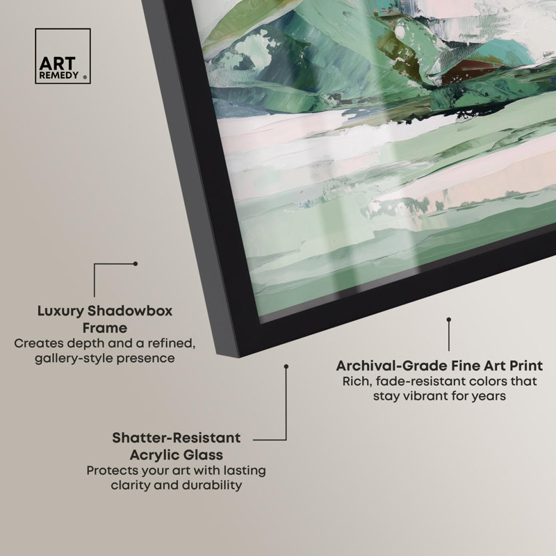 «Memory of a Mountain II Green Decor Shadowbox» par Art Remedy, H 13 po x l 13 po, Noir