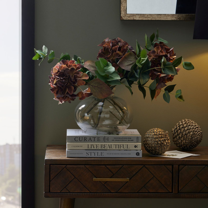 Single Stem Flowers Arrangement