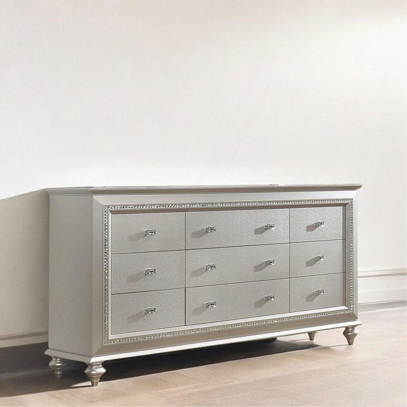Commode à finition champagne