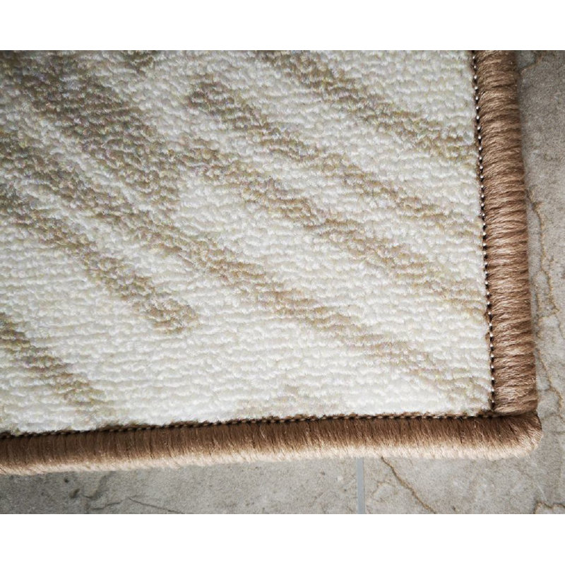 Aiyla Indoor Rug, Rectangle 2.5' x 6.5'